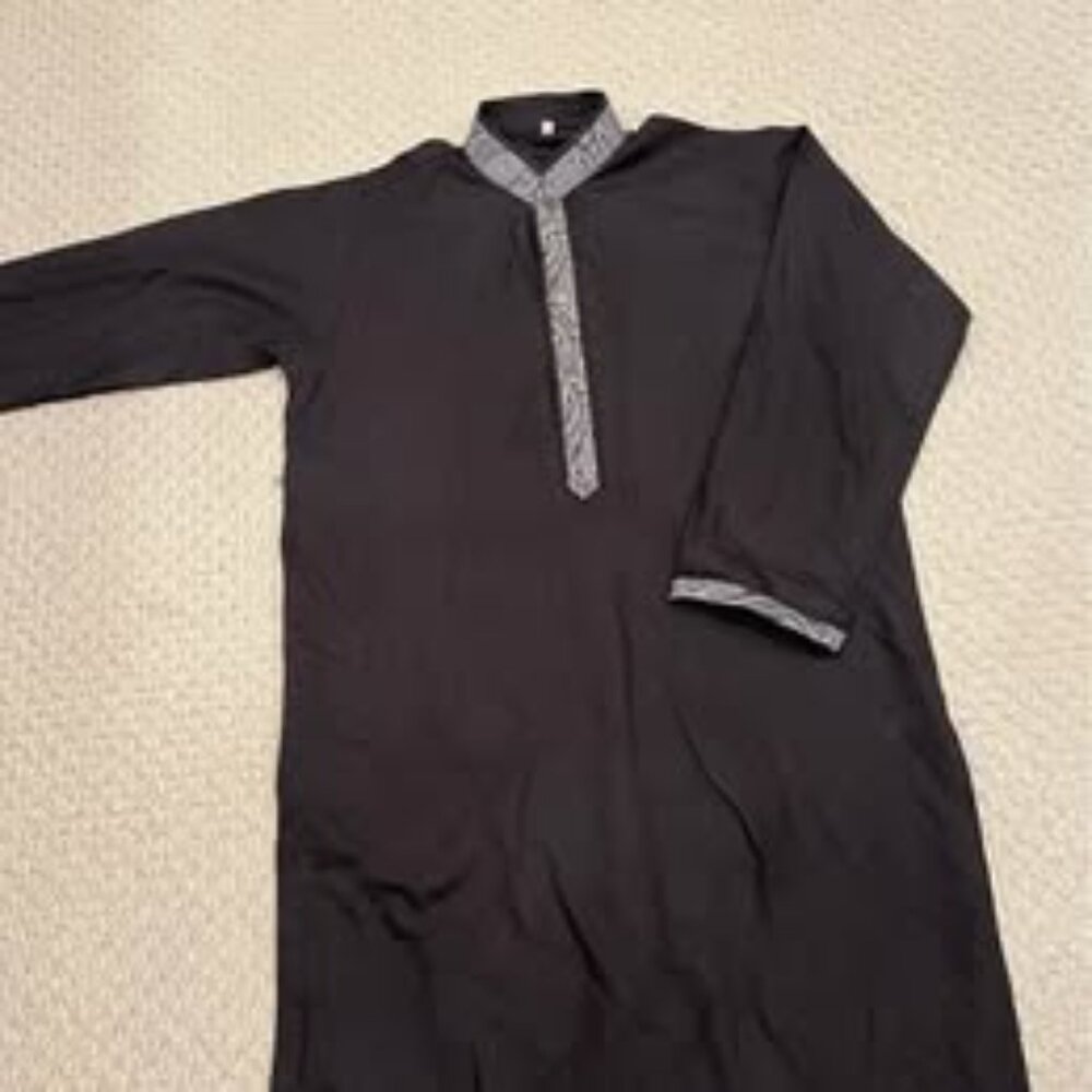 Gently used super soft Boys black Kurta and shalwar set for 7-8 years old